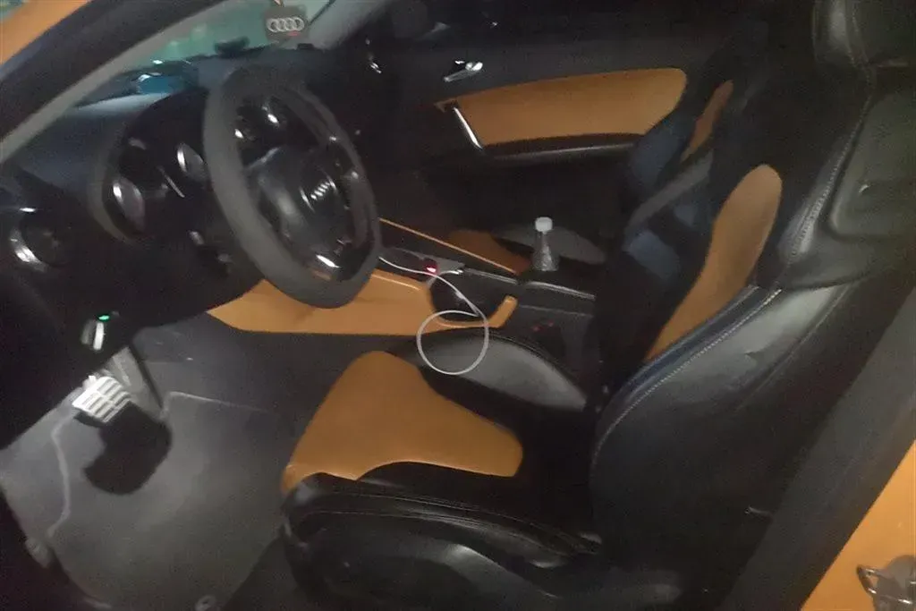 2011 Audi TTS 2.0T 272HP L4 6DCT,autocango,china used car exporter,china ev exporter,chinese used car exporter,chinese used ev exporter