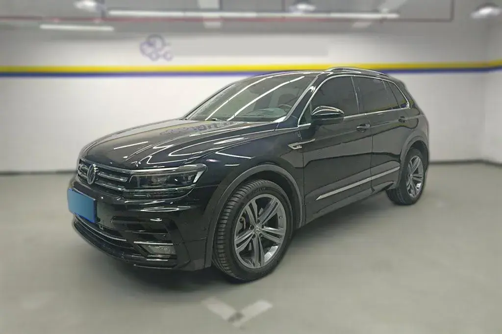2018 Volkswagen Tiguan 2.0T 220HP L4 7DCT