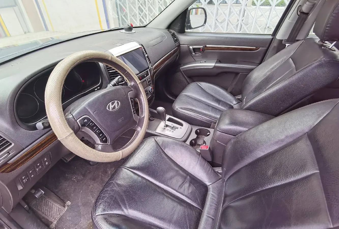 2010 Hyundai Santafe Classic 2.4L 174HP L4 6AT,autocango,china used car exporter,china ev exporter,chinese used car exporter,chinese used ev exporter
