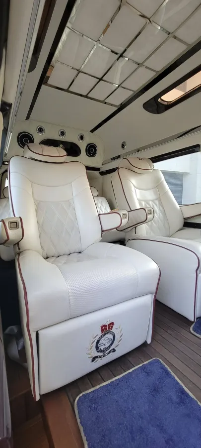 2011 Ford E350 5.4L 258HP V8 5AT,autocango,china used car exporter,china ev exporter,chinese used car exporter,chinese used ev exporter