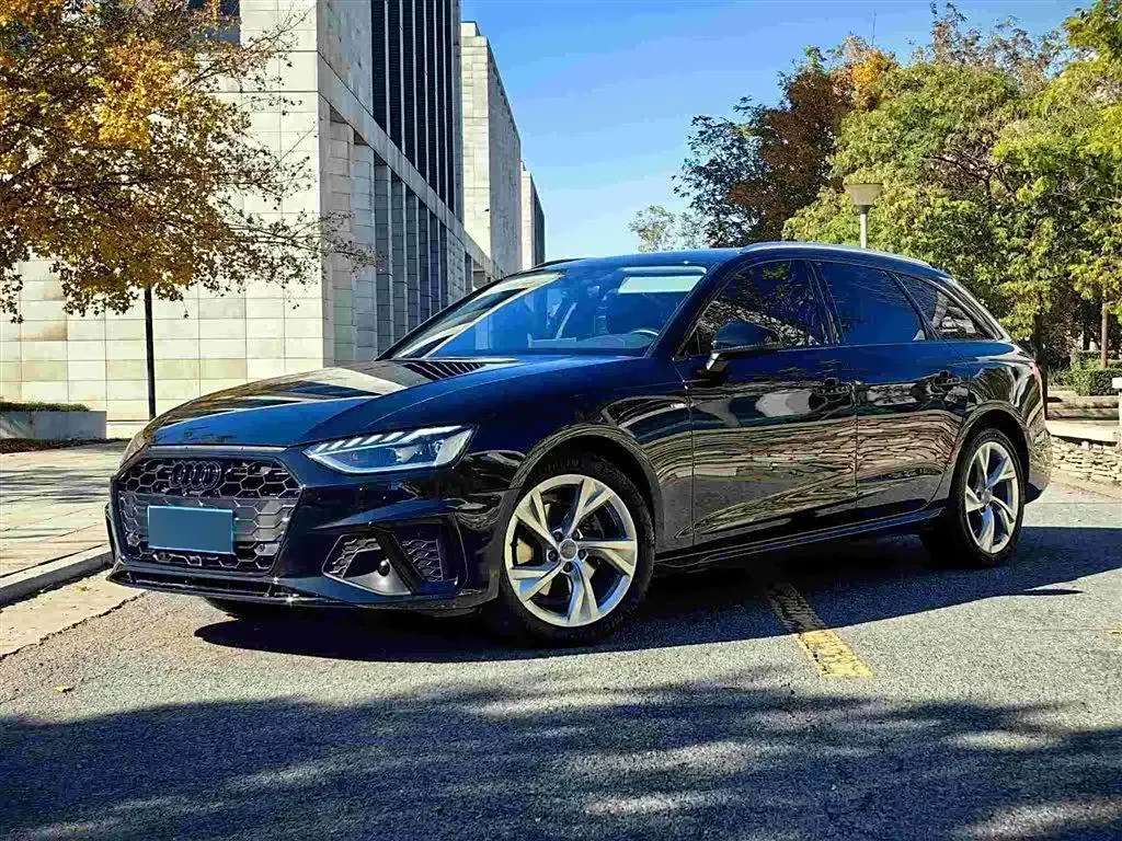 2021 Audi A4 2.0T 204HP L4 7DCT