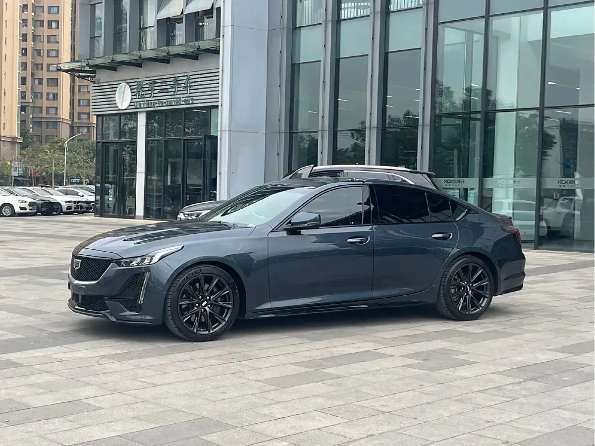 2020 Cadillac CT5 2.0T 241HP L4 10AT