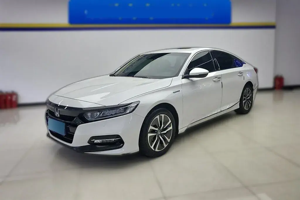 2018 Honda Accord 2.0L 146HP L4 E-CVT Hybrid