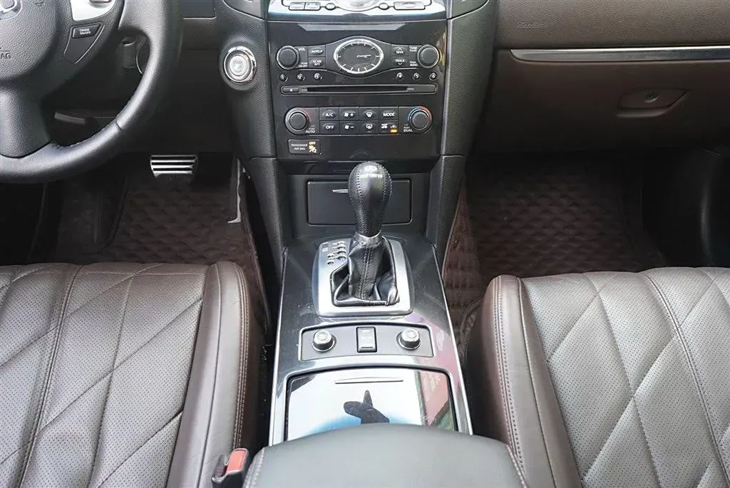 2011 Infiniti FX 3.5L 332HP V6 7AT,autocango,china used car exporter,china ev exporter,chinese used car exporter,chinese used ev exporter