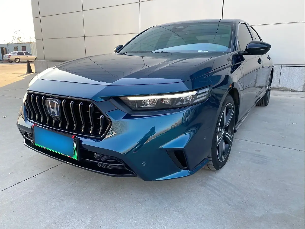 2023 Honda Inspire 2.0L 148HP L4 E-CVT PHEV