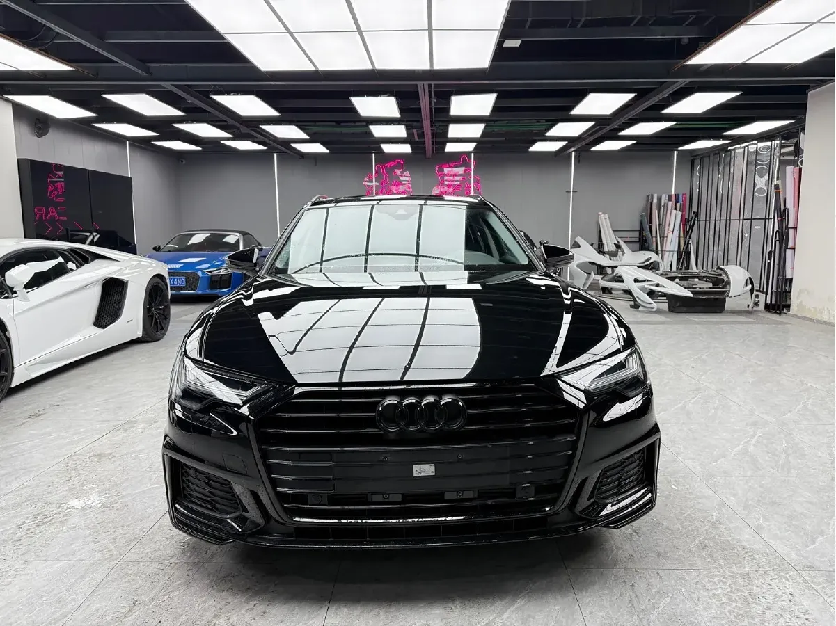 2022 Audi A6 2.0T 245HP L4 7DCT,autocango,china used car exporter,china ev exporter,chinese used car exporter,chinese used ev exporter