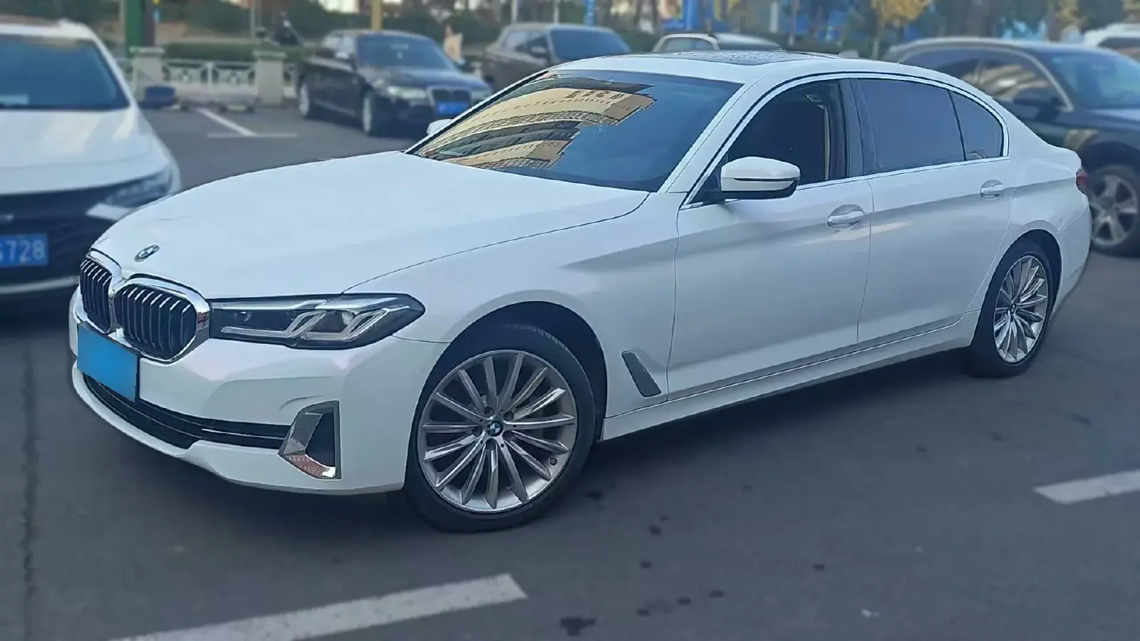 2022 BMW 5 Series 2.0T 252HP L4 8AT
