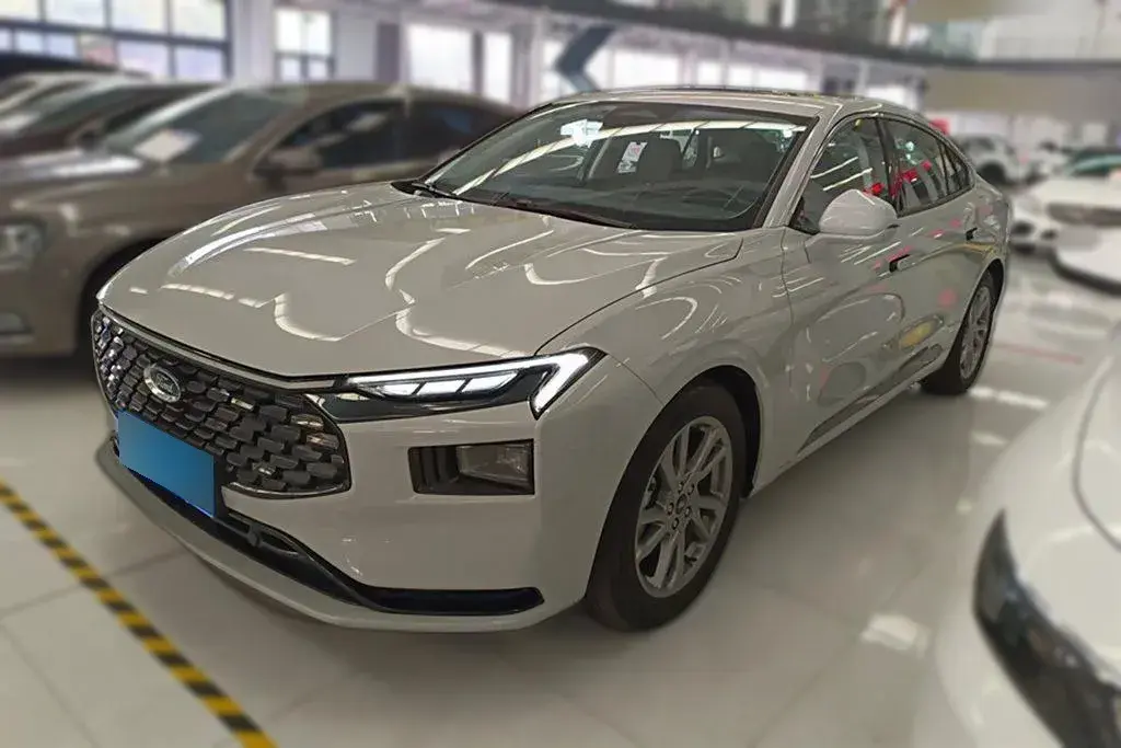 2023 Ford Mondeo 1.5T 190HP L4 8AT