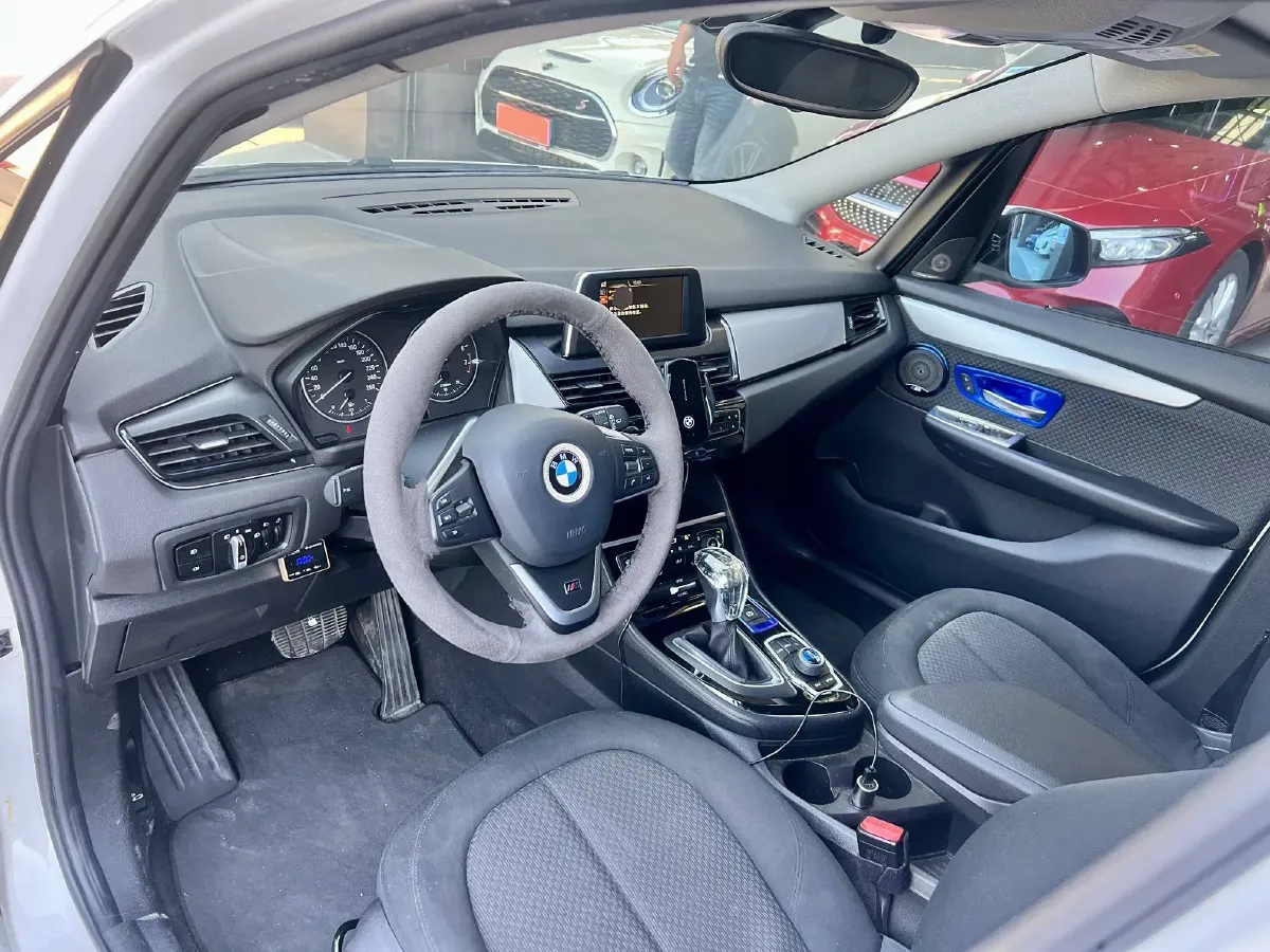 2015 BMW 2 Series SUV 1.5T 136HP L3 6AT,autocango,china used car exporter,china ev exporter,chinese used car exporter,chinese used ev exporter