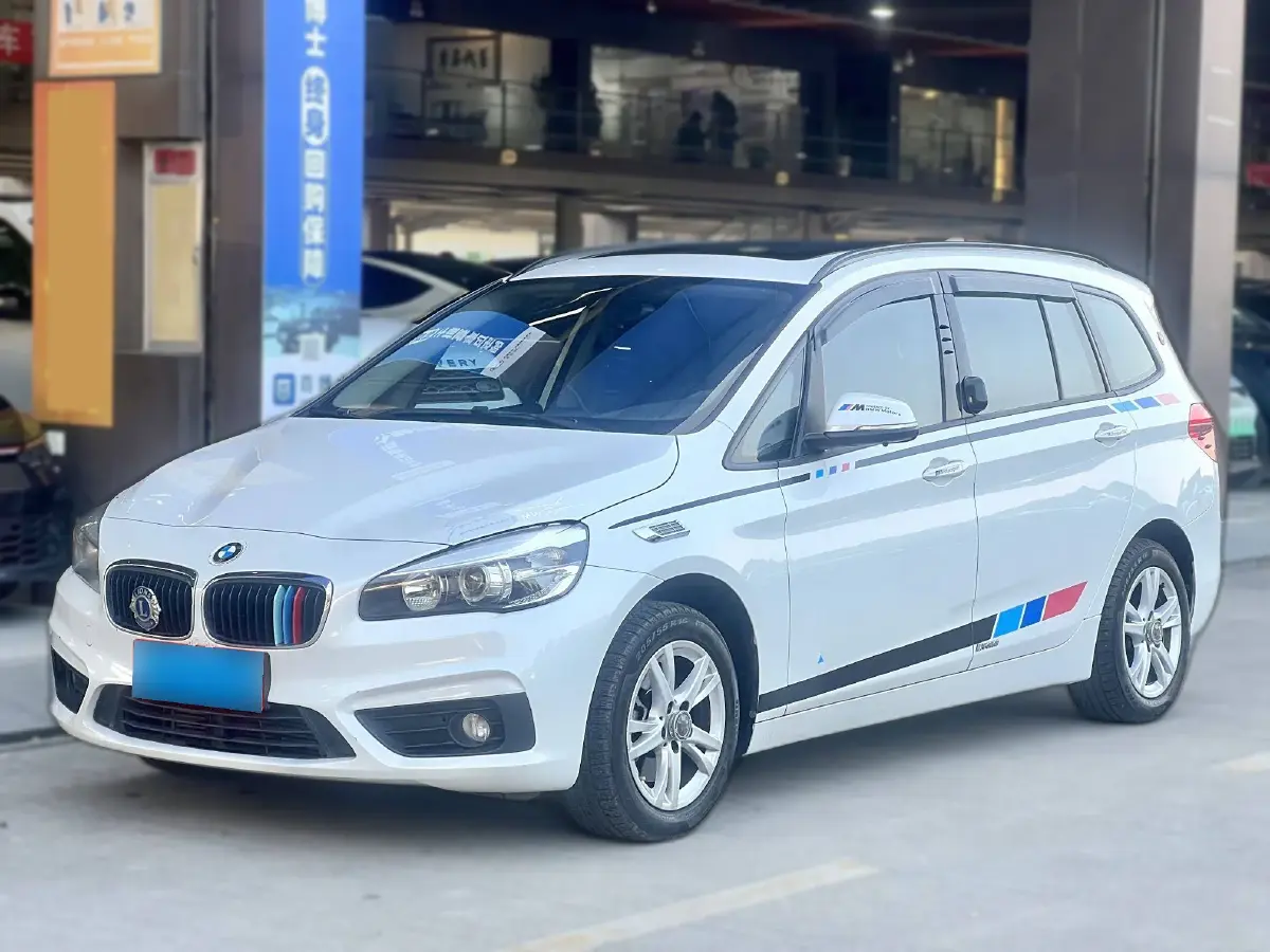 2015 BMW 2 Series SUV 1.5T 136HP L3 6AT