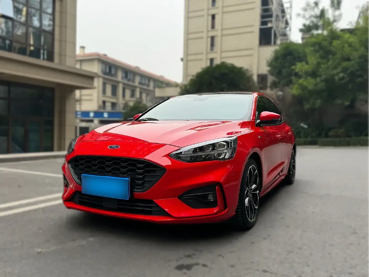 2019 Ford Focus 1.5T 184HP L3 8AT