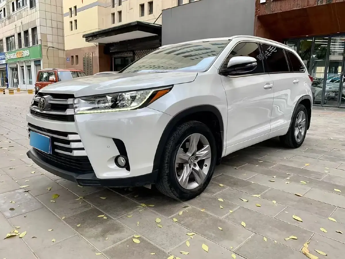 2021 Toyota Highlander 2.0T 220HP L4 6AT