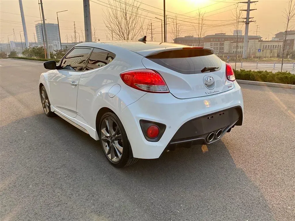 2015 Hyundai Veloster 1.6T 204HP L4 7DCT,autocango,china used car exporter,china ev exporter,chinese used car exporter,chinese used ev exporter