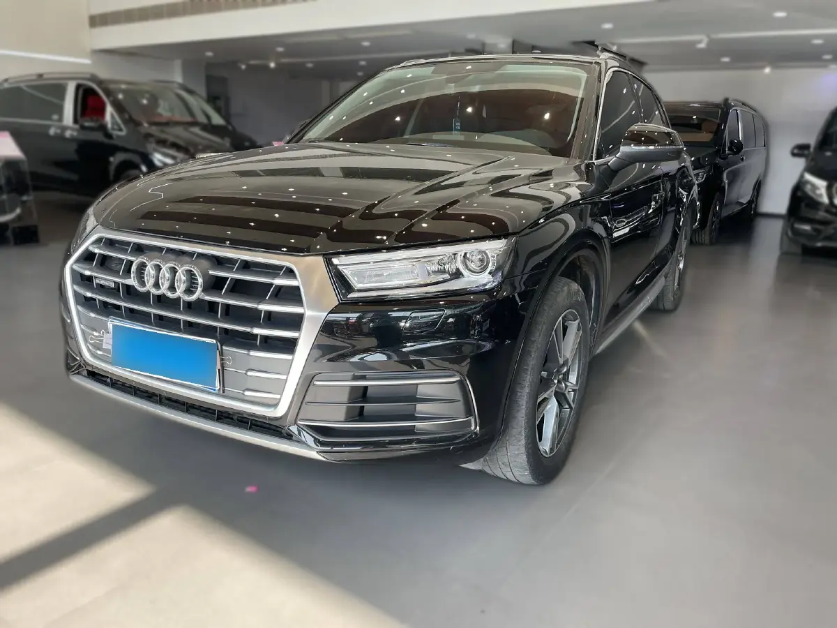 2020 Audi Q5L 2.0T 190HP L4 7DCT