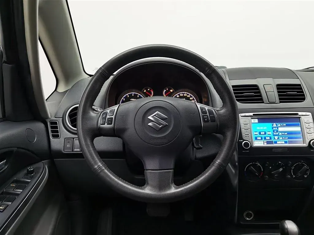 2011 Suzuki SX4 1.6L 109HP L4 4AT,autocango,china used car exporter,china ev exporter,chinese used car exporter,chinese used ev exporter