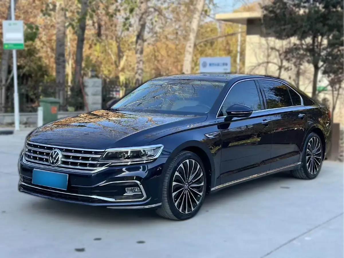 2021 Volkswagen Phideon 2.0T 224HP L4 7DCT