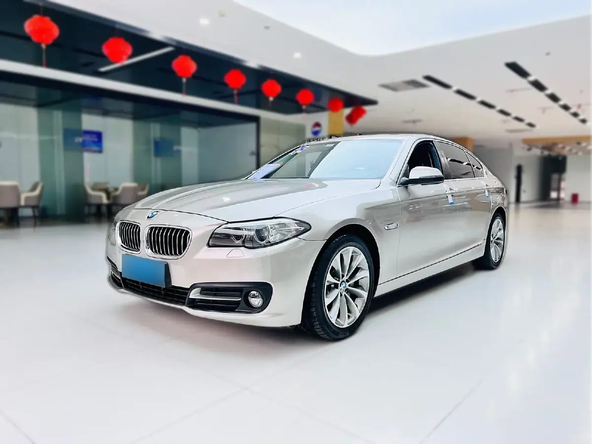 2014 BMW 5 Series 2.0T 245HP L4 8AT