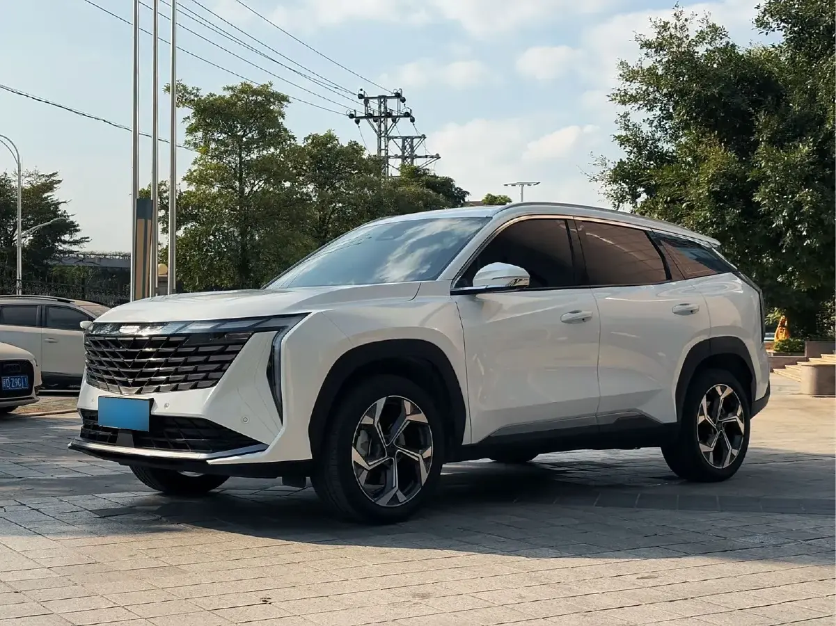 2023 Geely StarRay 1.5T 181HP L4 7DCT