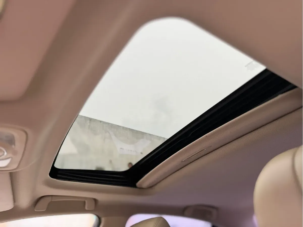 2013 ChangAn Raeton 1.8T 177HP L4 6AT,autocango,china used car exporter,china ev exporter,chinese used car exporter,chinese used ev exporter