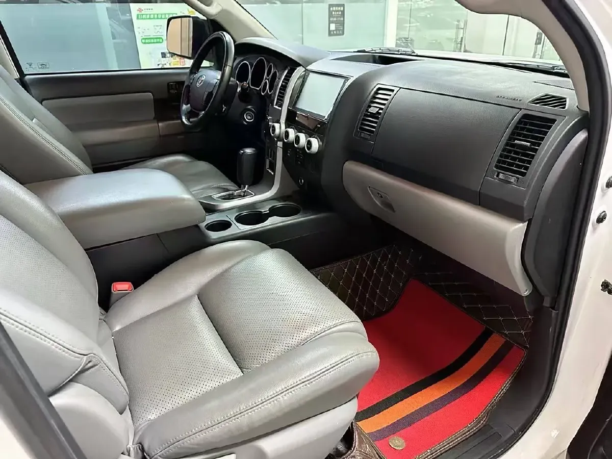 2010 Toyota Sequoia 5.7L 386HP V8 6AT,autocango,china used car exporter,china ev exporter,chinese used car exporter,chinese used ev exporter