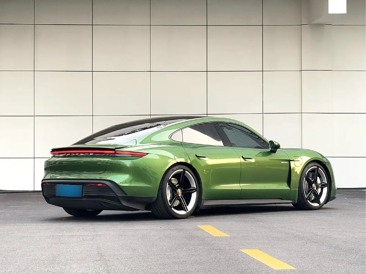 2020 Porsche Taycan 2AT BEV 79.2KWH,autocango,china used car exporter,china ev exporter,chinese used car exporter,chinese used ev exporter