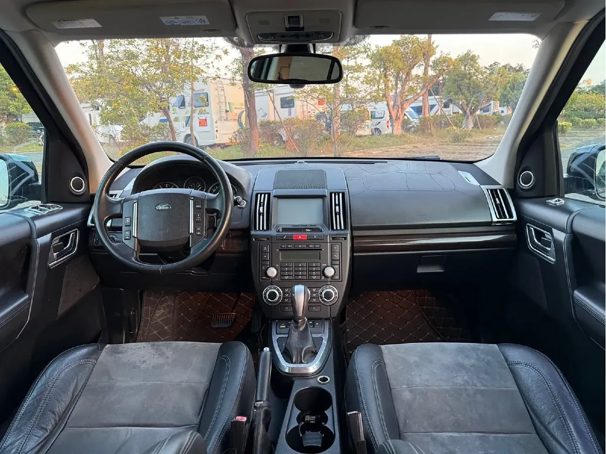 2013 Land Rover Freelander 2 2.0T 240HP L4 6AT,autocango,china used car exporter,china ev exporter,chinese used car exporter,chinese used ev exporter