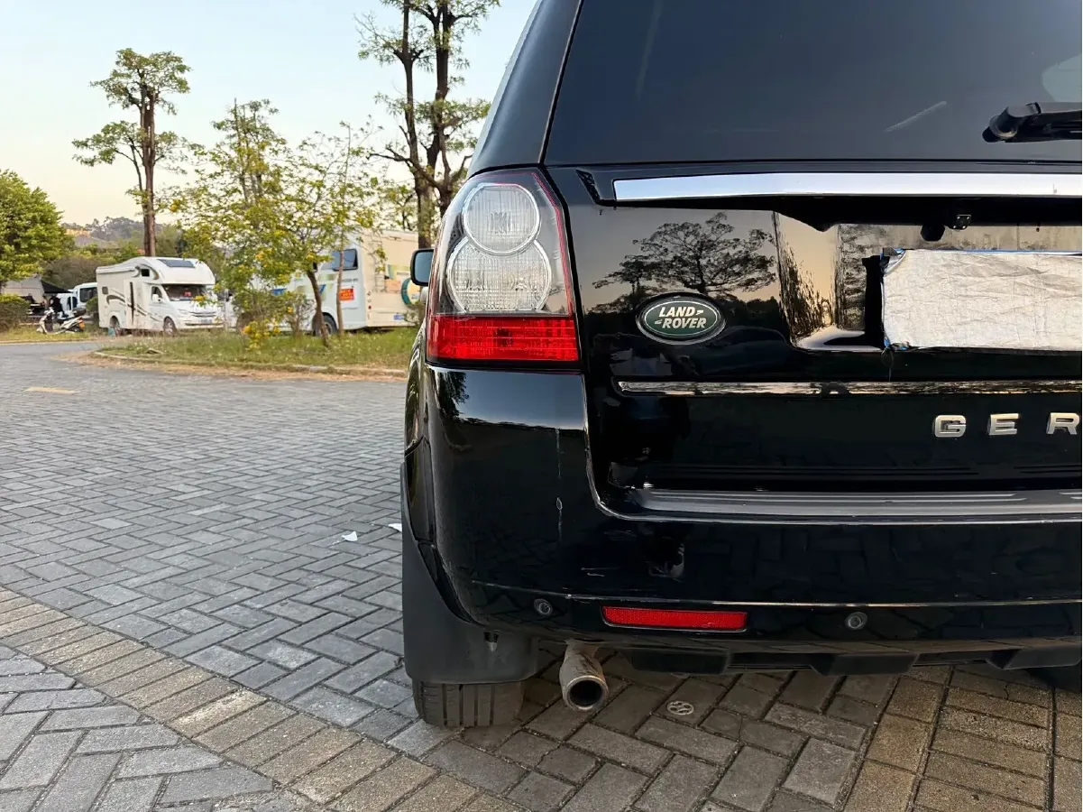 2013 Land Rover Freelander 2 2.0T 240HP L4 6AT,autocango,china used car exporter,china ev exporter,chinese used car exporter,chinese used ev exporter