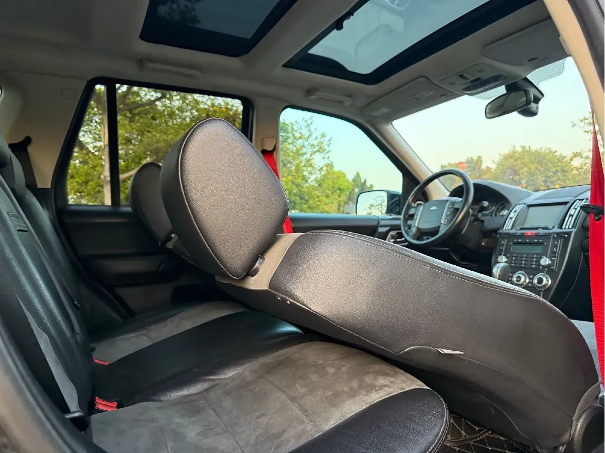 2013 Land Rover Freelander 2 2.0T 240HP L4 6AT,autocango,china used car exporter,china ev exporter,chinese used car exporter,chinese used ev exporter