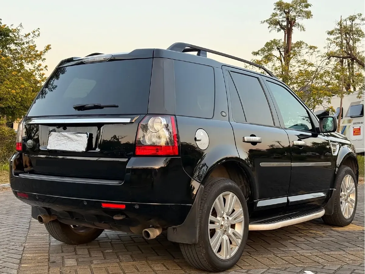 2013 Land Rover Freelander 2 2.0T 240HP L4 6AT,autocango,china used car exporter,china ev exporter,chinese used car exporter,chinese used ev exporter