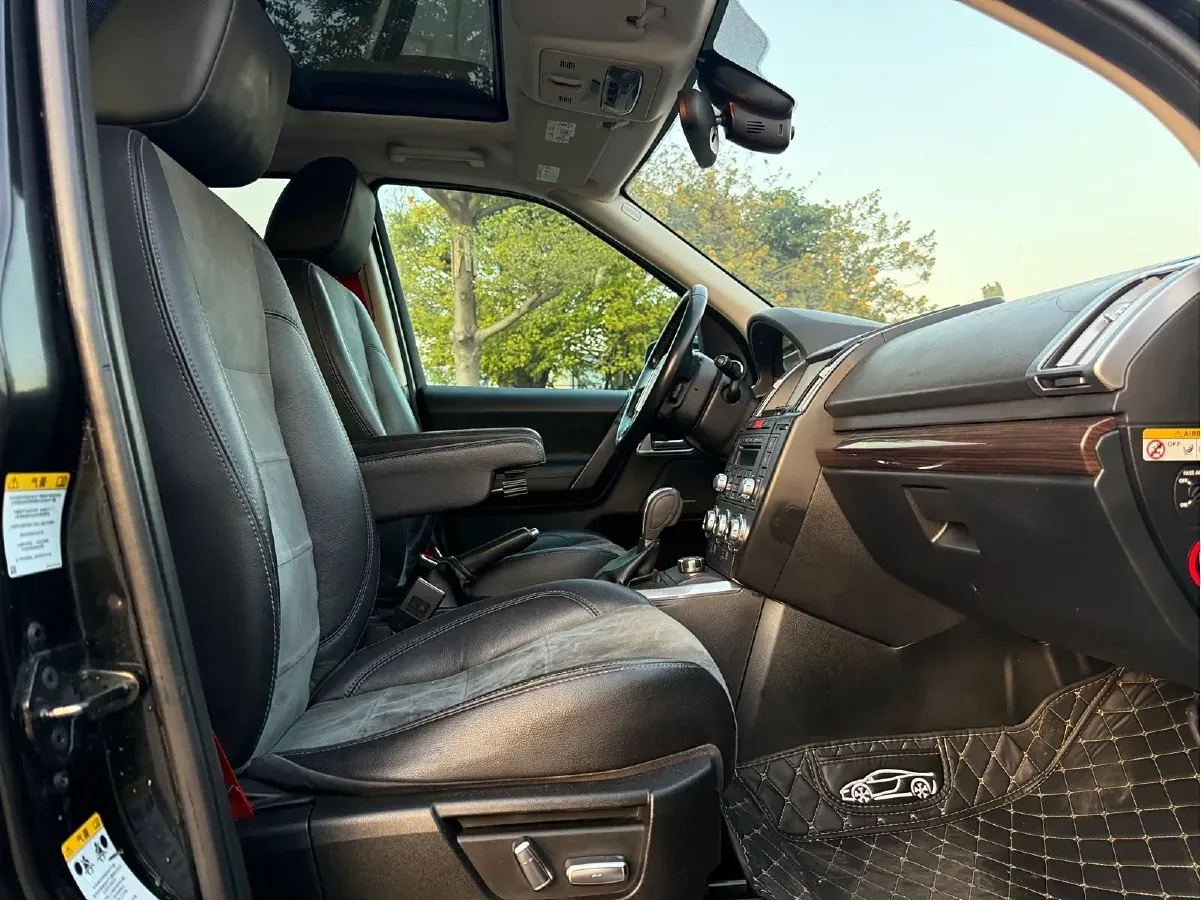 2013 Land Rover Freelander 2 2.0T 240HP L4 6AT,autocango,china used car exporter,china ev exporter,chinese used car exporter,chinese used ev exporter