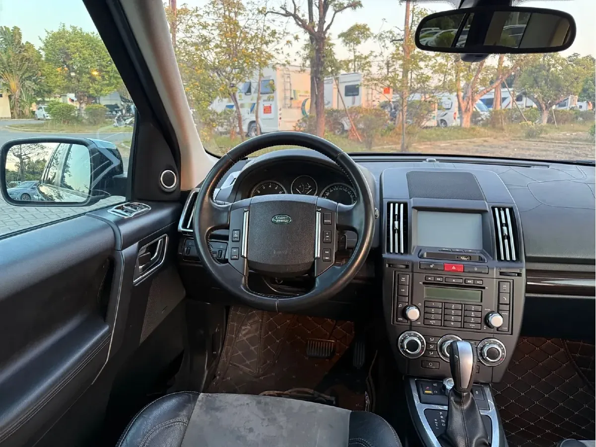 2013 Land Rover Freelander 2 2.0T 240HP L4 6AT,autocango,china used car exporter,china ev exporter,chinese used car exporter,chinese used ev exporter