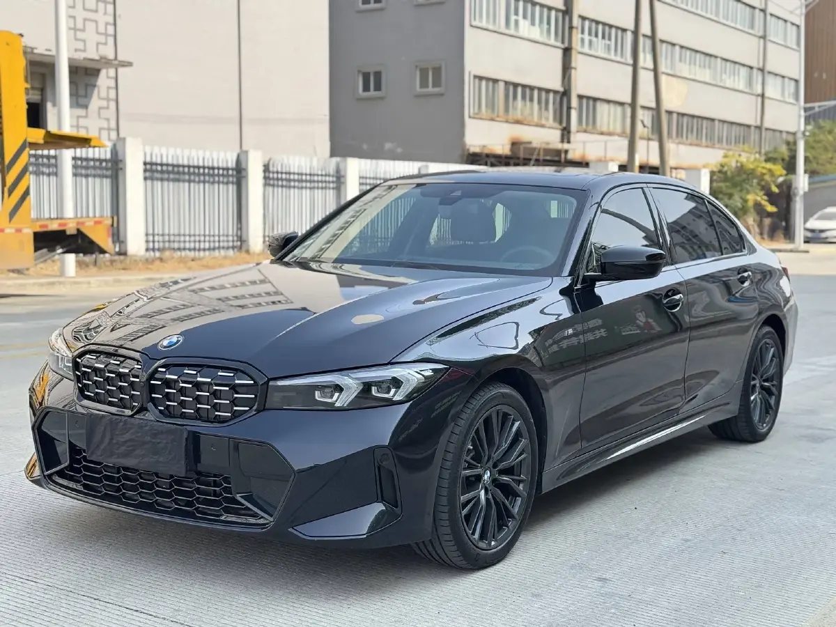 2024 BMW 3 Series 2.0T 184HP L4 8AT