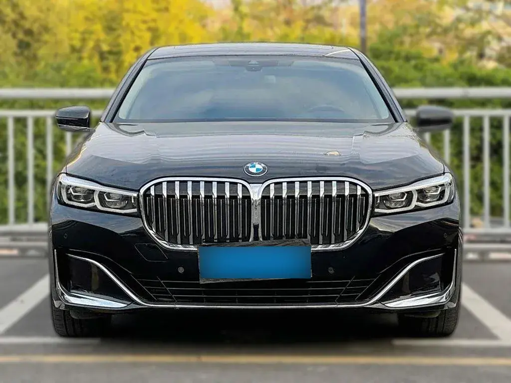 2021 BMW 7 Series 3.0T 340HP L6 8AT
