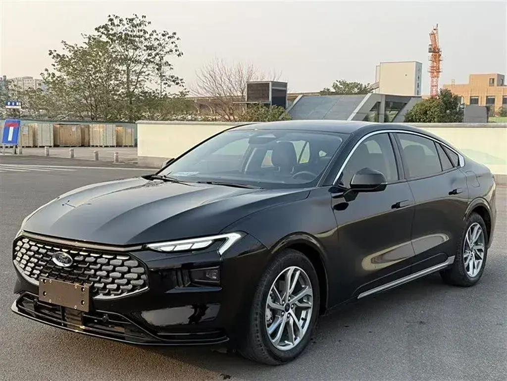 2023 Ford Mondeo 2.0T 254HP L4 8AT