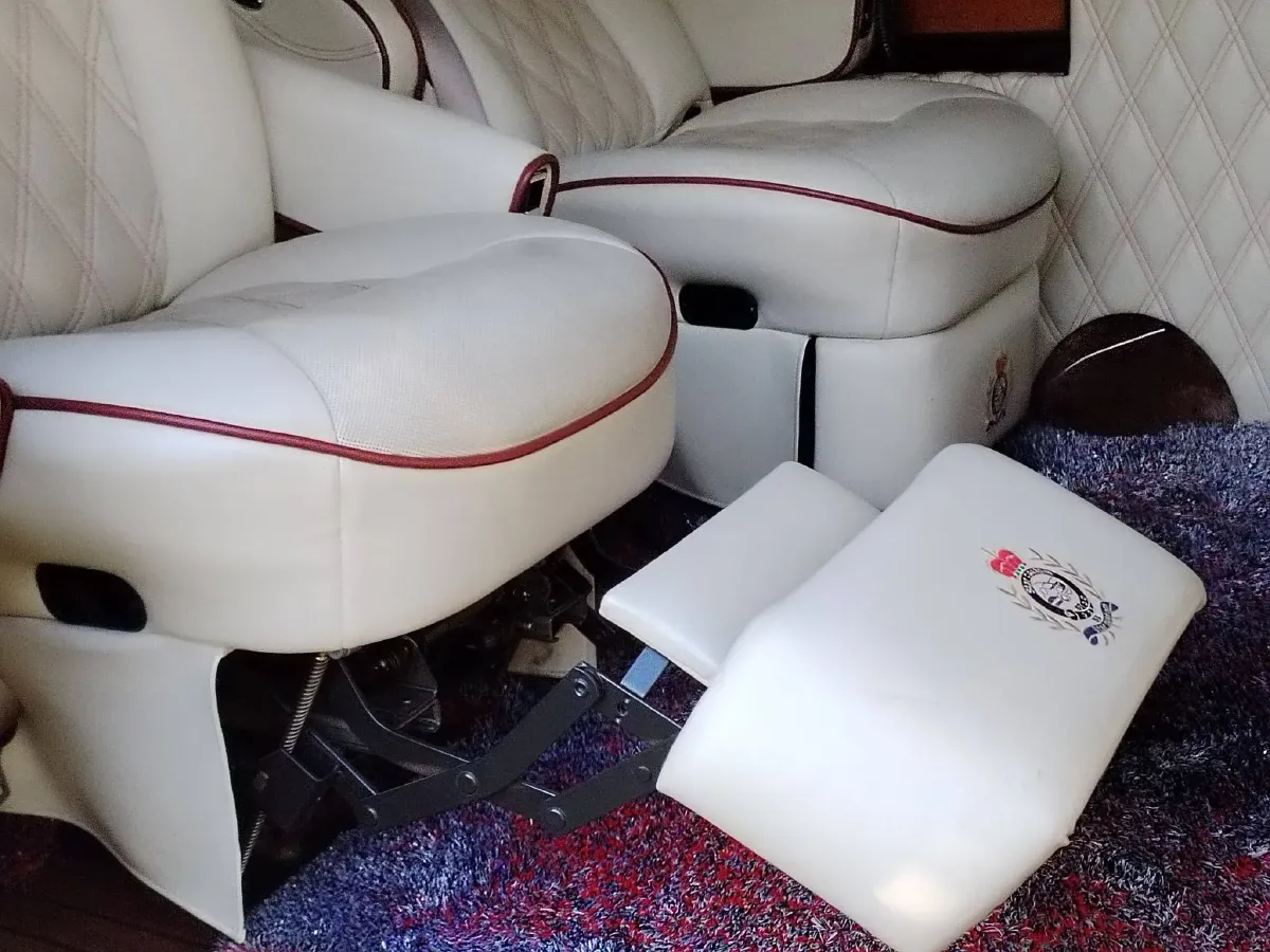 2011 Ford E350 5.4L 258HP V8 5AT,autocango,china used car exporter,china ev exporter,chinese used car exporter,chinese used ev exporter