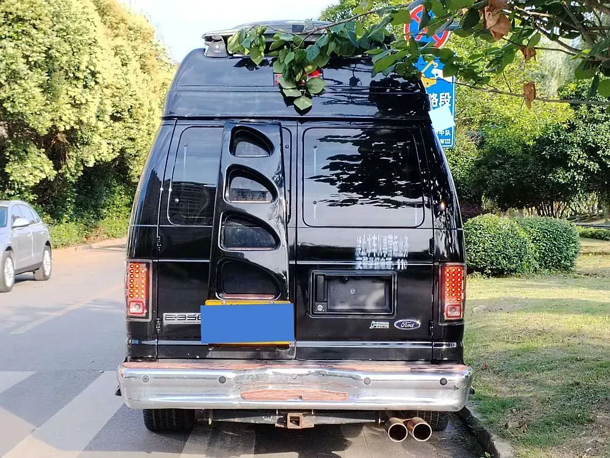 2011 Ford E350 5.4L 258HP V8 5AT,autocango,china used car exporter,china ev exporter,chinese used car exporter,chinese used ev exporter
