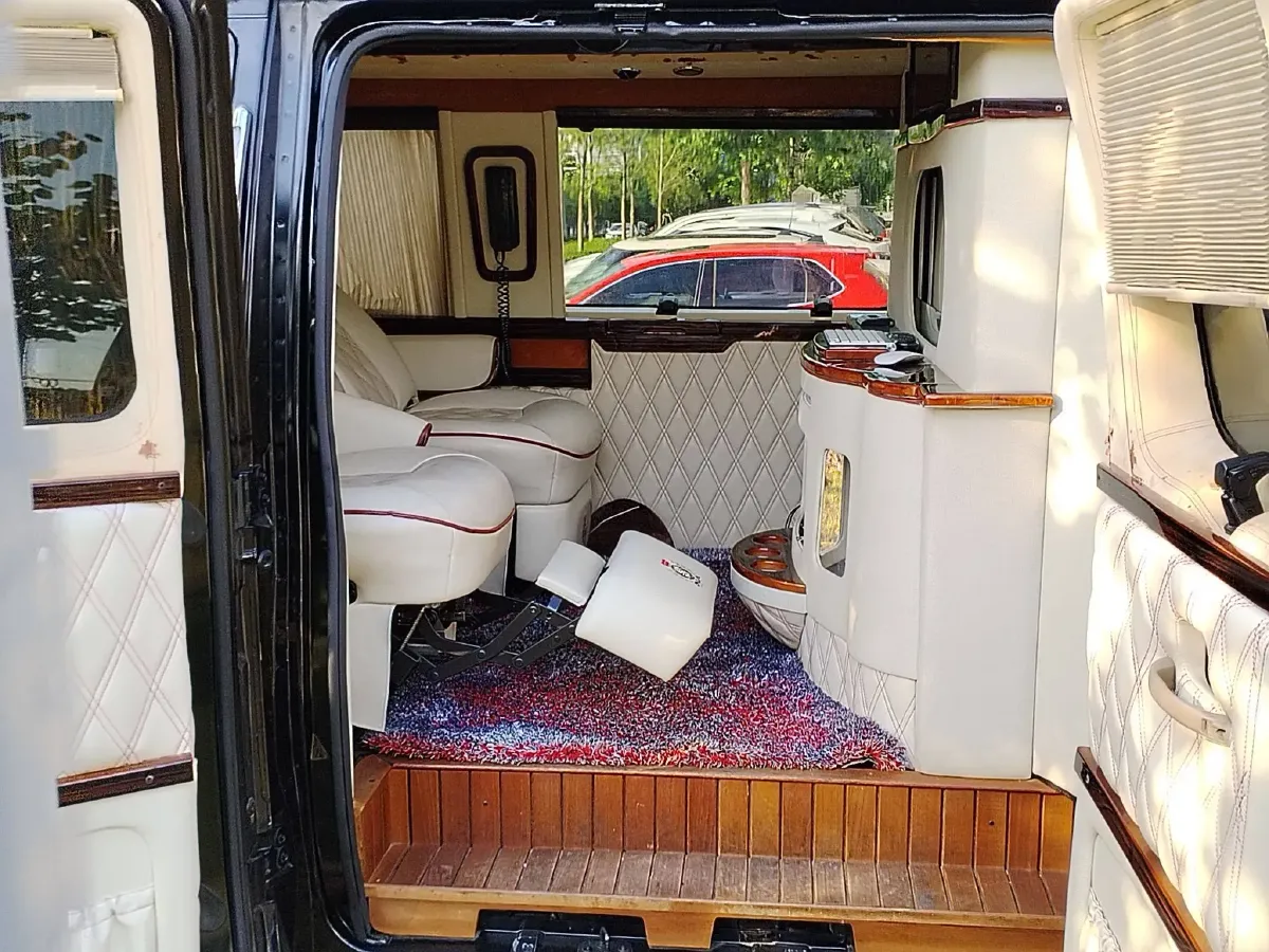 2011 Ford E350 5.4L 258HP V8 5AT,autocango,china used car exporter,china ev exporter,chinese used car exporter,chinese used ev exporter