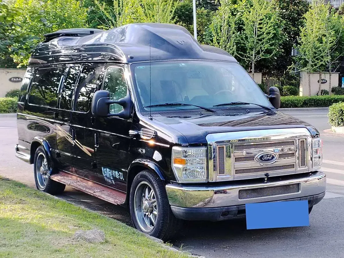 2011 Ford E350 5.4L 258HP V8 5AT,autocango,china used car exporter,china ev exporter,chinese used car exporter,chinese used ev exporter