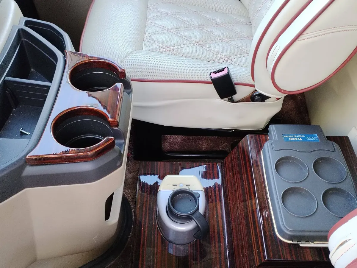 2011 Ford E350 5.4L 258HP V8 5AT,autocango,china used car exporter,china ev exporter,chinese used car exporter,chinese used ev exporter