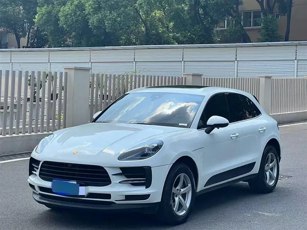 2020 Porsche Macan 2.0T 252HP L4 7DCT