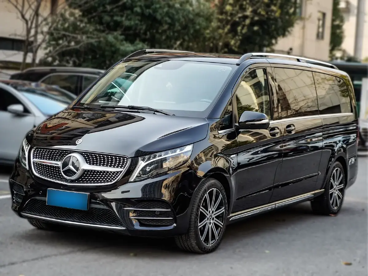 2022 Mercedes-Benz V Class 2.0T 211HP L4 9AT