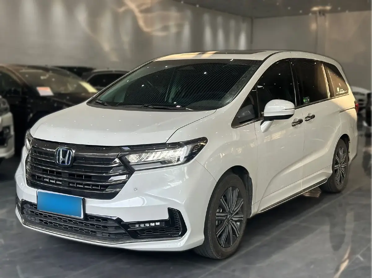2022 Honda Odyssey 2.0L 146HP L4 E-CVT Hybrid