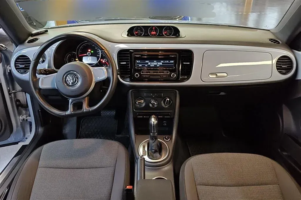 2013 Volkswagen Beetle 1.2T 105HP L4 7DCT,autocango,china used car exporter,china ev exporter,chinese used car exporter,chinese used ev exporter