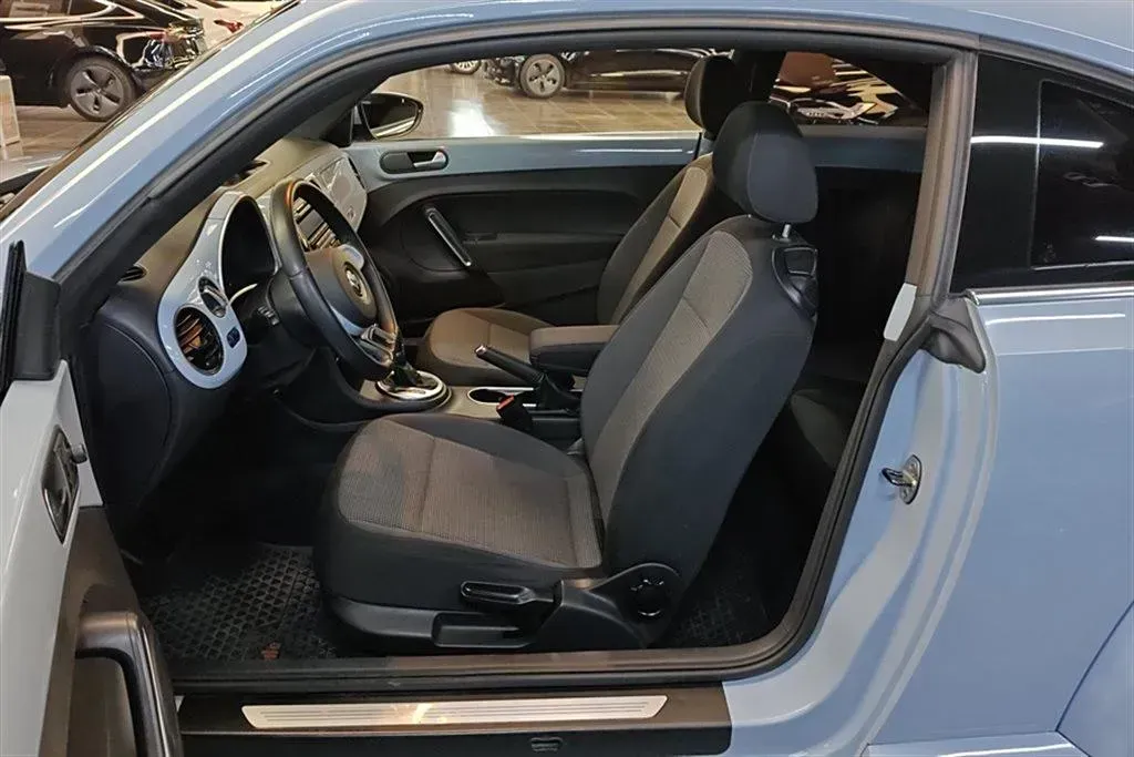 2013 Volkswagen Beetle 1.2T 105HP L4 7DCT,autocango,china used car exporter,china ev exporter,chinese used car exporter,chinese used ev exporter