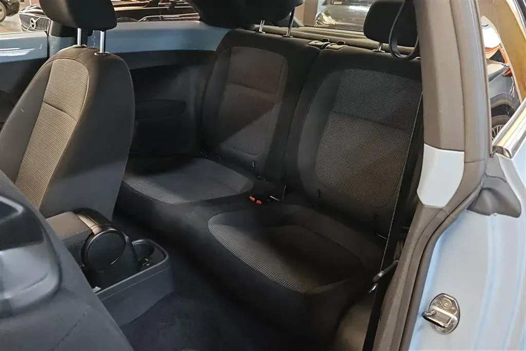 2013 Volkswagen Beetle 1.2T 105HP L4 7DCT,autocango,china used car exporter,china ev exporter,chinese used car exporter,chinese used ev exporter