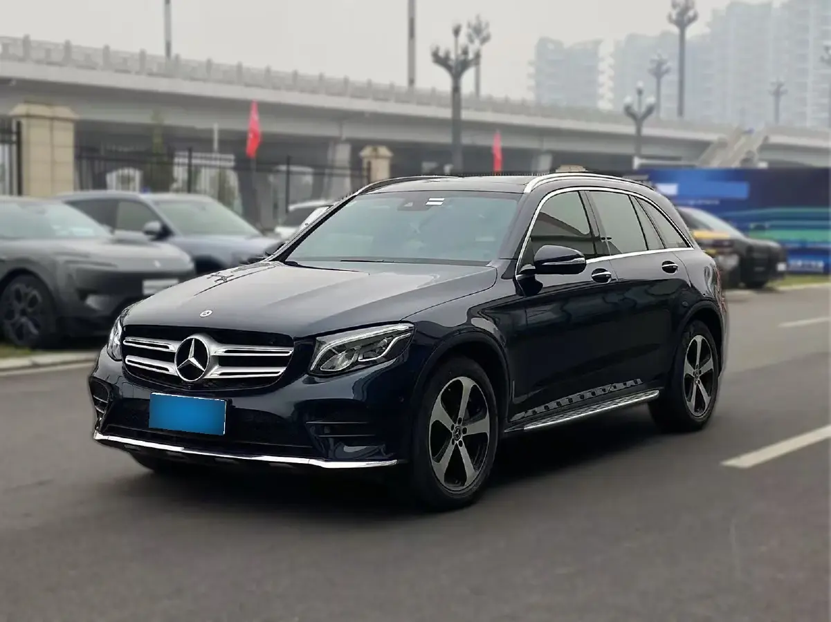 2019 Mercedes-Benz GLC Class 2.0T 211HP L4 9AT