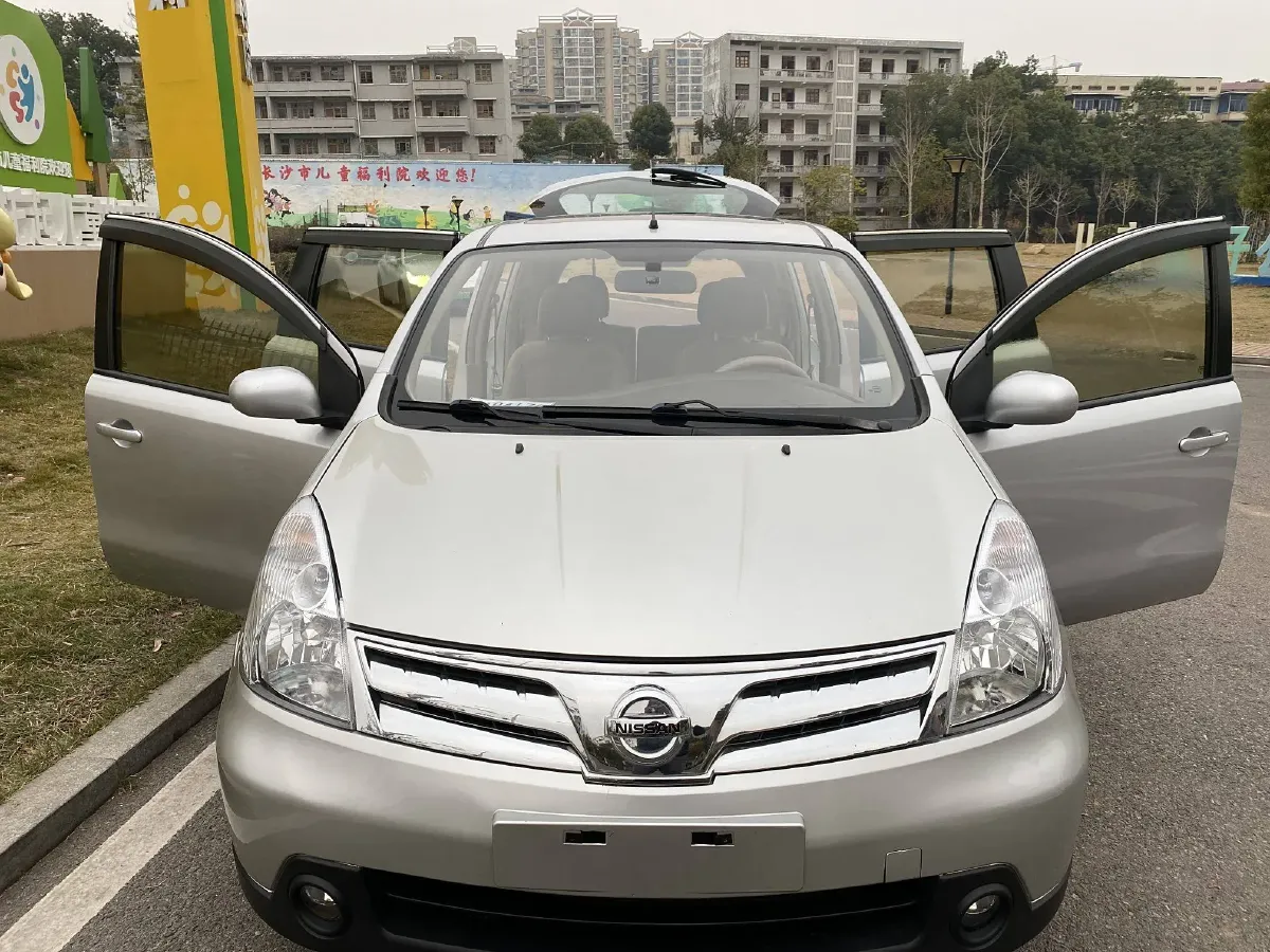 2010 Nissan Livina 1.6L 105HP L4 4AT,autocango,china used car exporter,china ev exporter,chinese used car exporter,chinese used ev exporter