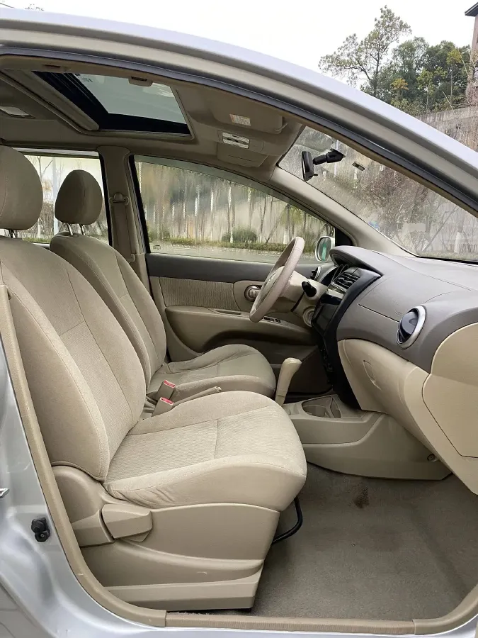 2010 Nissan Livina 1.6L 105HP L4 4AT,autocango,china used car exporter,china ev exporter,chinese used car exporter,chinese used ev exporter