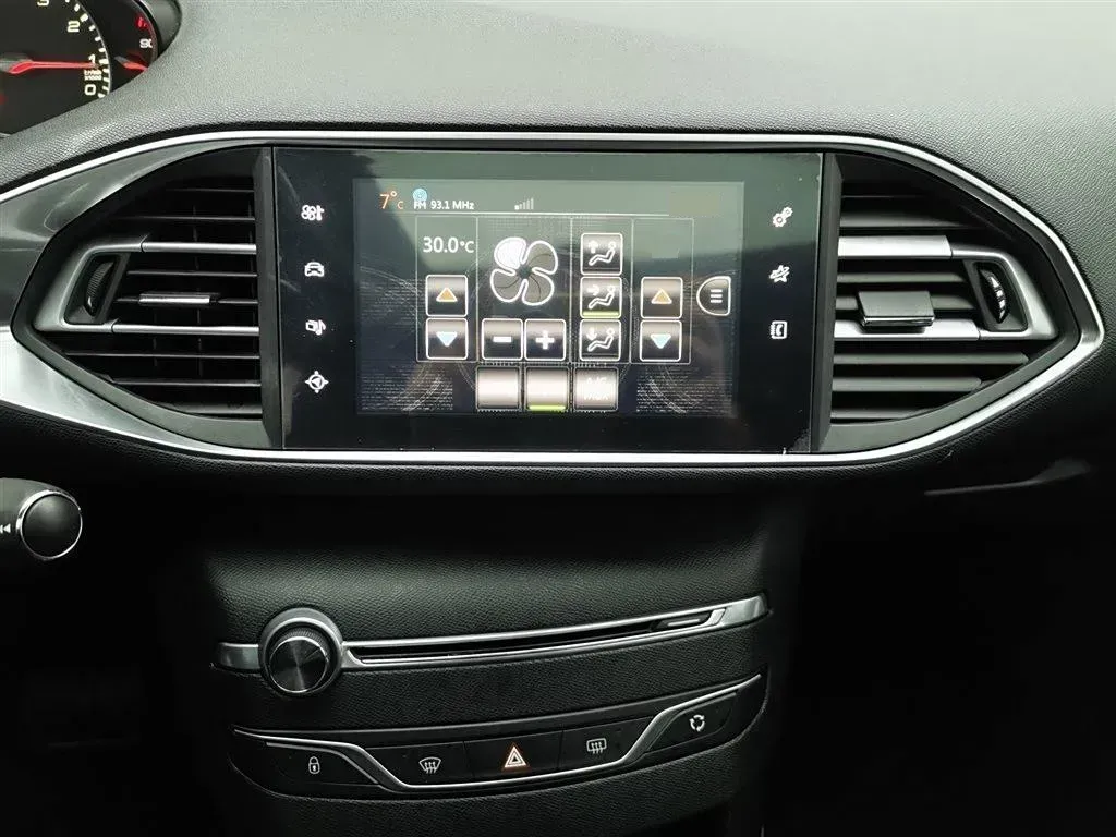 2015 Peugeot 308S 1.6T 167HP L4 6AT,autocango,china used car exporter,china ev exporter,chinese used car exporter,chinese used ev exporter