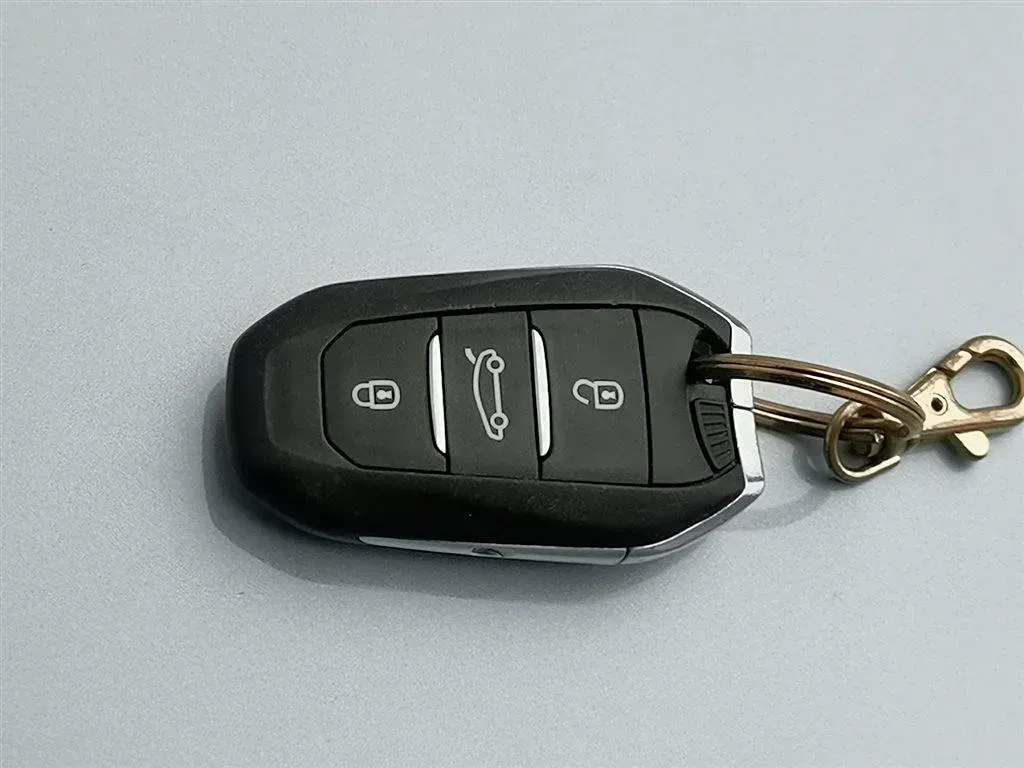 2015 Peugeot 308S 1.6T 167HP L4 6AT,autocango,china used car exporter,china ev exporter,chinese used car exporter,chinese used ev exporter